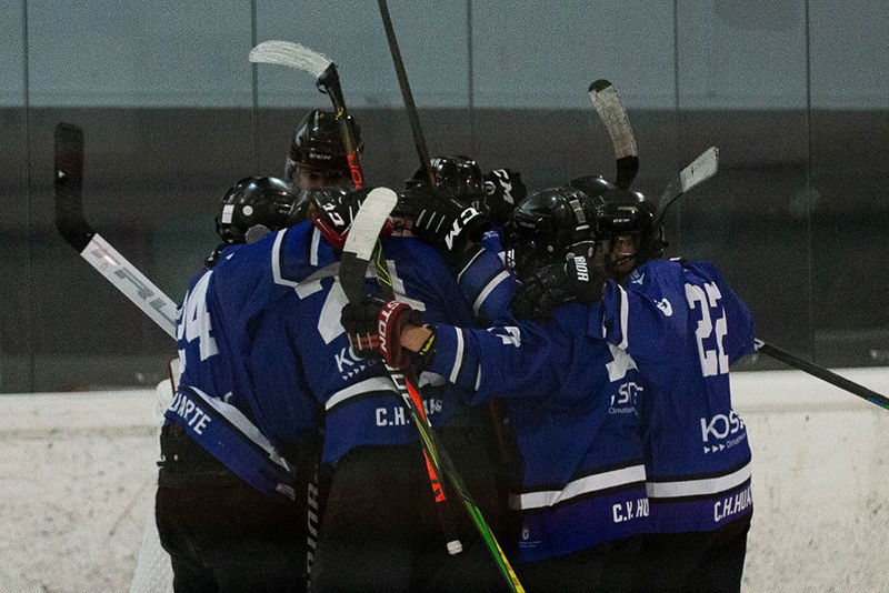 El Kosner Club Hielo Huarte se a&uacute;pa al liderato
